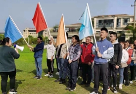 踏青正当时，不负好韶光